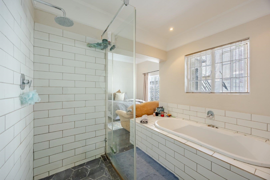 3 Bedroom Property for Sale in Woodstock Western Cape